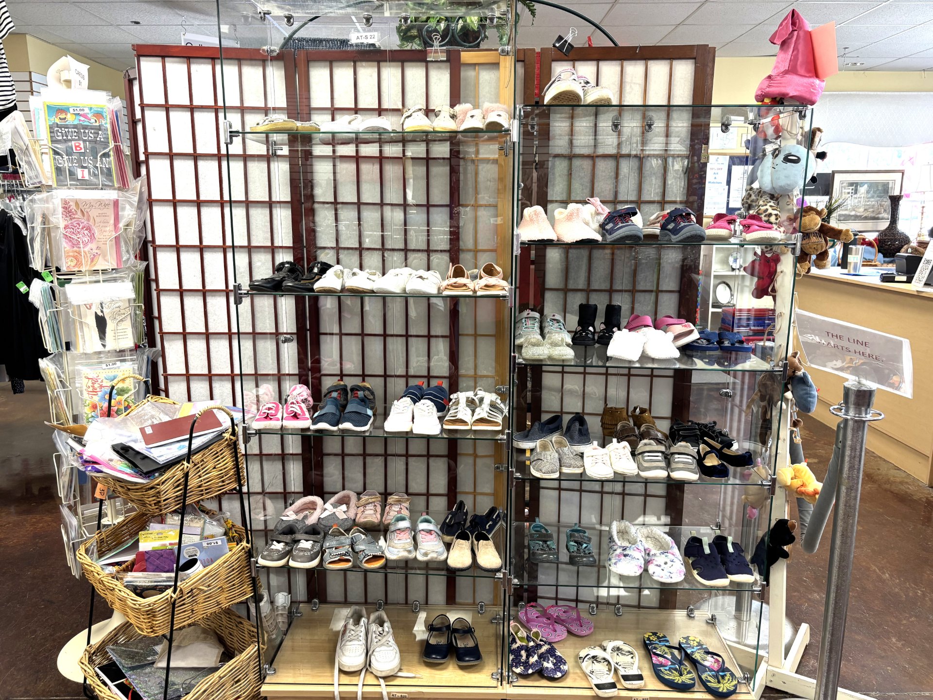 SHOES